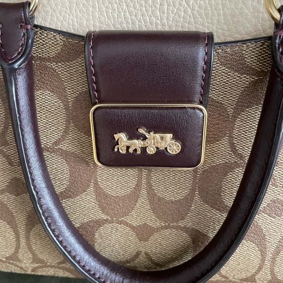 Coach crossbody bag - Picture 2 of 7